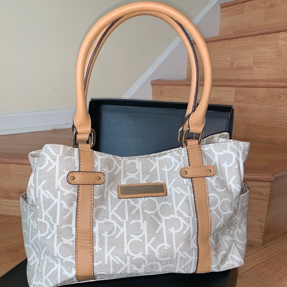Calvin Klein Handbag - Picture 1 of 9